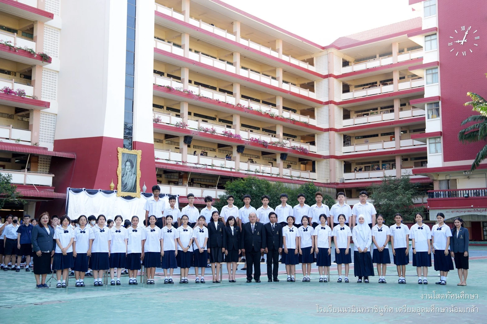 รูปหมู่ ม.3/2 - งานโสตทัศนศึกษาโรงเรียน